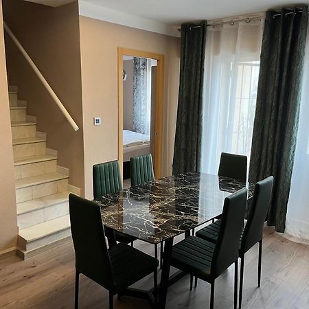 Villa Nadiya App Pool, Parking Torrevieja Eksteriør bilde